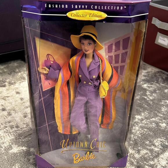 Mattel Barbie Uptown Chic Fashion Savvy Doll (NEW)